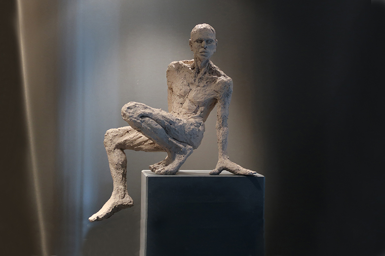 Floating leg 2019